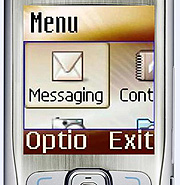 Symbiantelefoon met vergrotingsprogramma