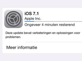 Screenshot van het binnenhalen van de iOS 7.1 update