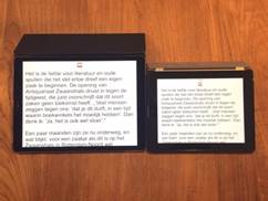 Op beide iPad's is dezelfde 'Algemeen Dagblad'-app geopend.