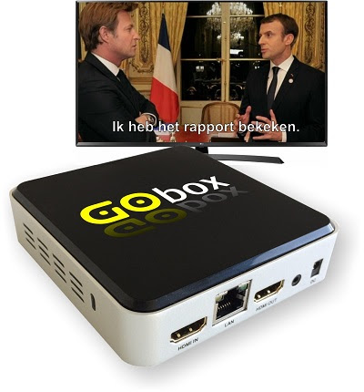 Gobox met op de achtergrond een televisiebeeld met ondertitels